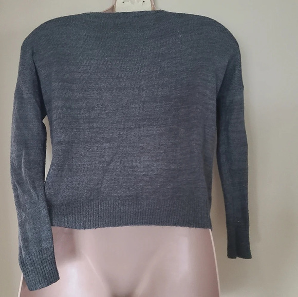 Abercrombie & Fitch women's sweater sz.XS loose fit Sequin red bows (A2) - Picture 4 of 8